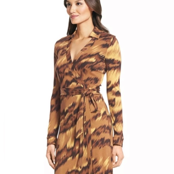 Diane Von Furstenberg Palace Tiger Wrap Dress - Picture 2 of 13